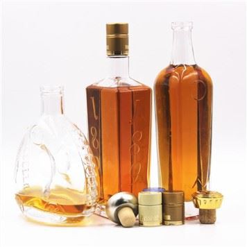 750ml Square Embossed Logo Extra FlintGlass Bottle